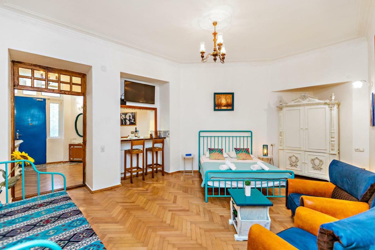 ★ Blue Door Rhapsody ★ - Special Stay In Old Town! Tbilissi Extérieur photo